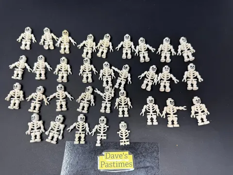 Lot of 30 LEGO Skeleton Minifigures gen047 Castle Pirate Army Halloween