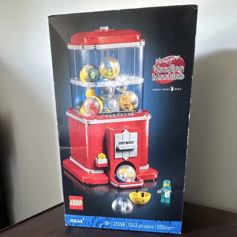 LEGO Ideas 21358 Minifigure Vending Machine Building Set 1343 pcs 18+