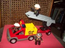 LEGO DUPLO PARTS FOR SET #4664 TOWN FIRE TRUCK WITH TRAILER & 3 FIGURES