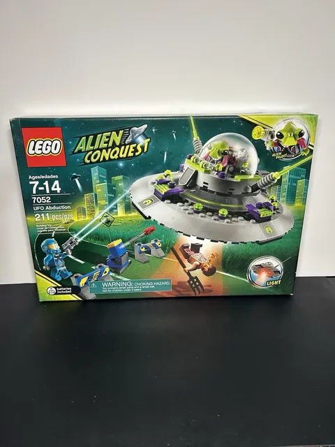 Alien Conquest Lego UFO Abduction #7052 Factory Sealed New In Box
