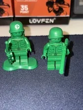 LEGO TOY STORY GREEN ARMY MAN Minifigure Two Medic Rifler