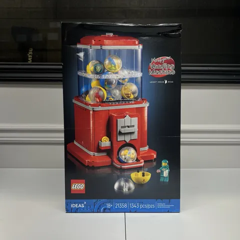 LEGO Ideas 21358 Minifigure Vending Machine Building Set NEW Sealed Damaged Box