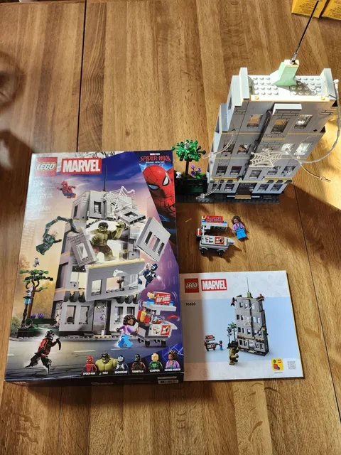**READ** Lego Marvel Brand New Day: Spider-Man vs. Hulk Epic Clash (76350)