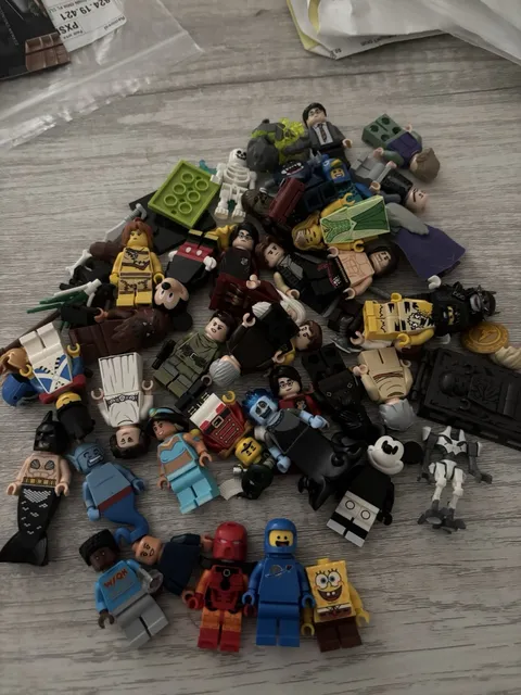 LEGO Minifigure mixed Lot Batman SpongeBob Prince of Persia various condition