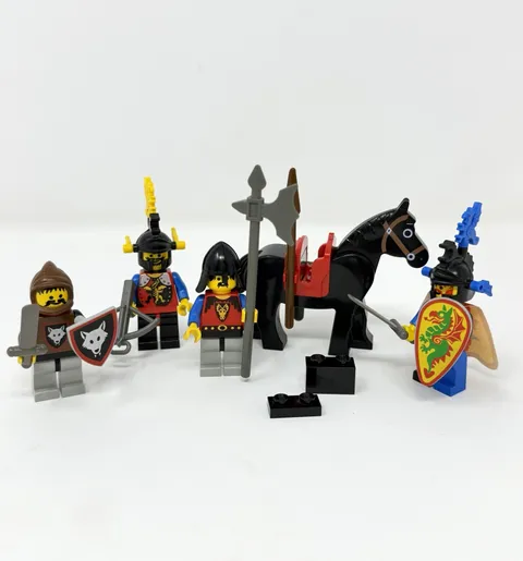 LEGO Castle Medieval Knights 6105 100% Complete Wolfpack Dragon Vintage