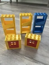 LEGO DUPLO Misc Lot Doors Bricks