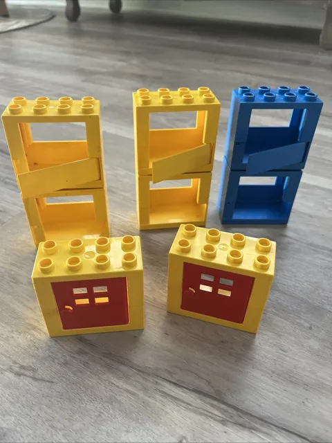 LEGO DUPLO Misc Lot Doors Bricks