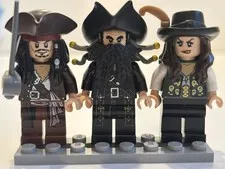 LEGO Pirates of the Caribbean Minifigure Lot - Angelica w/ Plume! (4195)