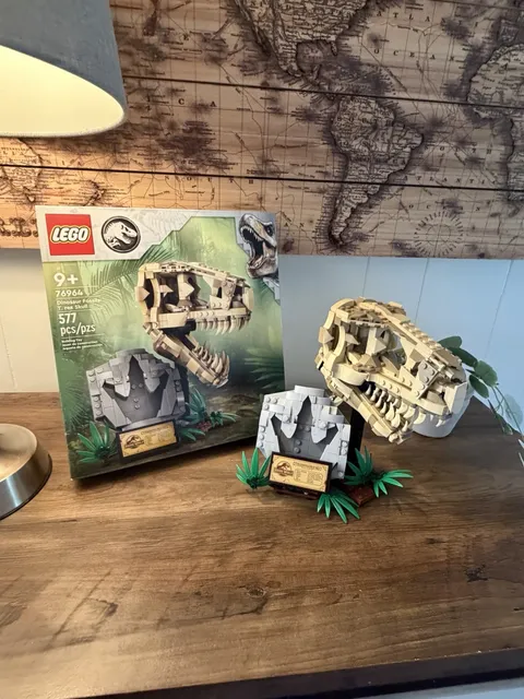 LEGO Jurassic World: Dinosaur Fossils: T. Rex Skull (76964)
