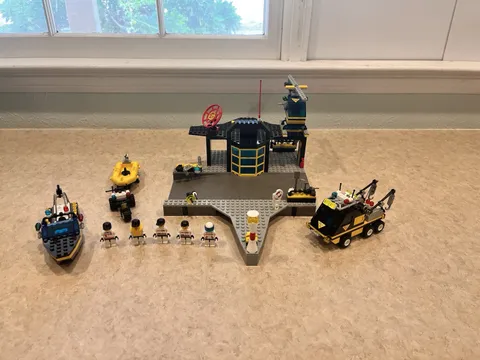 LEGO Town: Emergency Response Center (6479) Missing 1 Sticker