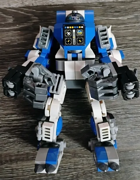LEGO MOC Star Wars R2-D2 Mech