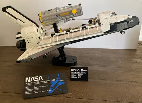 Lego NASA SPACE SHUTTLE DISCOVERY 10283, Manual, Built Once & Re-Bagged, No Box