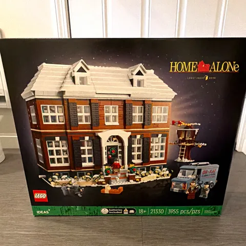 LEGO Ideas Home Alone 21330 Complete Set 3955 Pieces 18+ Batteries Included