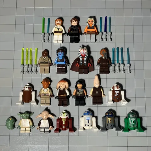 LEGO STAR WARS Clone Wars Minifigure Jedi Even Piell Saesee Ki Adi Mundi H4 70
