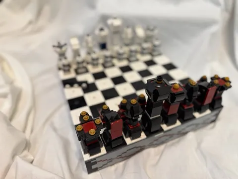 Pre-owned LEGO Set Chess/Checkers Set 40174 Complete