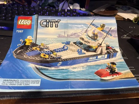 Lego CITY 7287 Police Boat INSTRUCTIONS BOOK ONLY 2011 Retired
