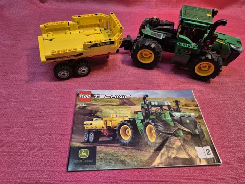LEGO Technic John Deere 42136 Tractor w Tipping Trailer + Manual