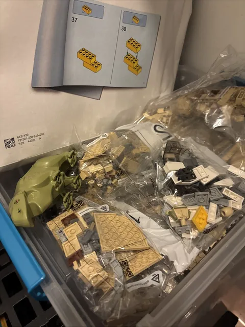 New LEGO Star Wars Mos Eisley Cantina 75290 Set Missing The Box! But Unopened