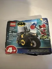 LEGO SUPER HEROES BATMAN VERSUS HARLEY QUINN SET NUMBER (76220) NEW WITH DAMAGE!