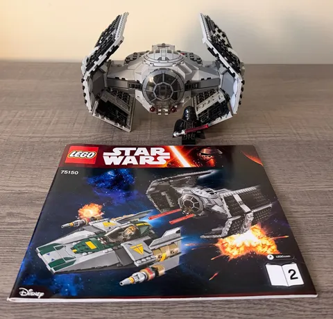 Lego Star Wars: Vader's Tie Advanced (75150)