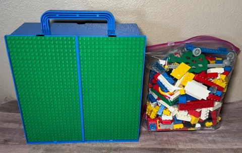 Vintage Lego 1989 Carry Case and Vintage Lego Bricks 2 Fabuland Figures