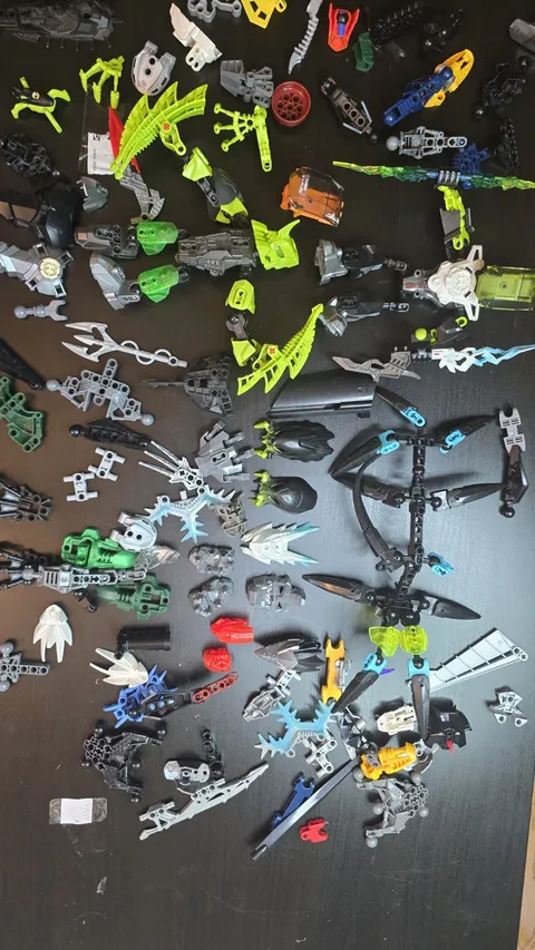 LEGO Bionicle & Hero Factory Bulk Lot - Breez Figures, Masks, Parts As Shown