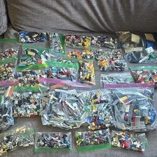 Huge LEGO Lot - SEE DESCRIPTION/PICTURES