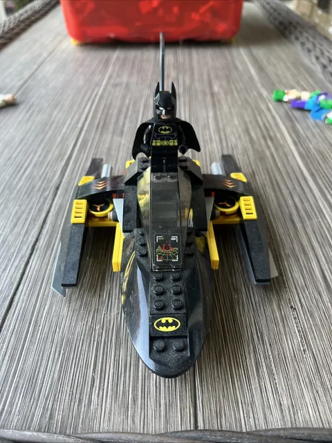 LEGO Super Heroes Arctic Batman vs. Mr. Freeze Aquaman on Ice (76000). Incomplet