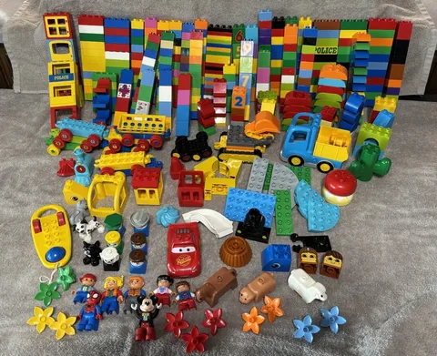 Huge LEGO DUPLO Lot 425+ Pieces Bulk Blocks Figures Animals Train