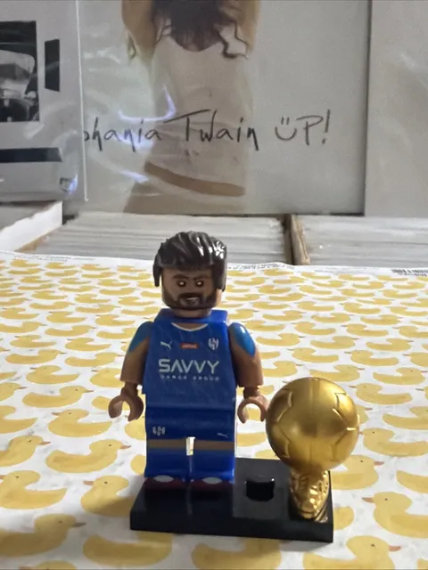 NEYMAR JUNIOR AL HILAL SAUDI FC #10 JERSEY LEGO MINI FIGURE soccer futbol
