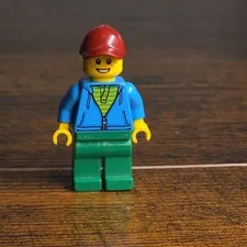 LEGO Winter Village Station 10259 Minifigure Boy Azure Hoodie Dark Red Cap Green