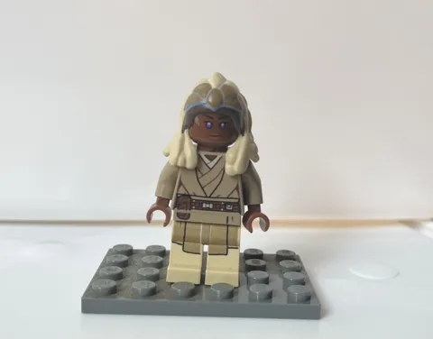 LEGO Star Wars Stass Allie Minifigure 0469 - slightly damaged (see photos)