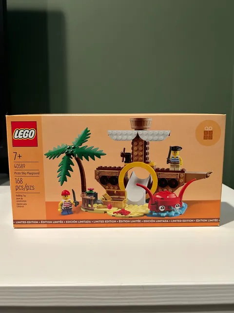 LEGO Promotional: Pirate Ship Playground (40589)