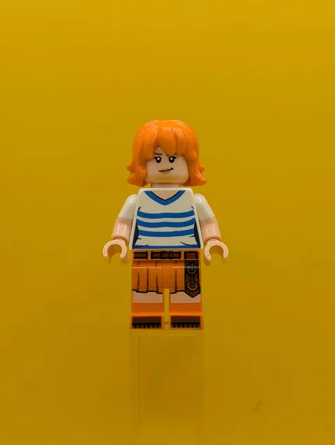 Nami op005 White Shirt One Piece Lego Minifigure