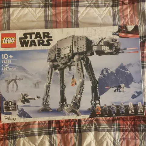 LEGO Star Wars AT-AT Walker 75288 1267 pcs 10+ 40th Anniversary Box