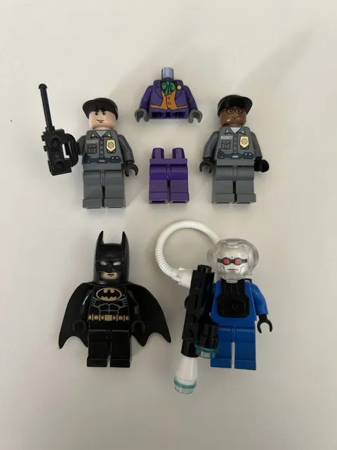 RARE LEGO Batman 2006 Minifigure And Parts Lot : Mr. Freeze, Batman, Joker