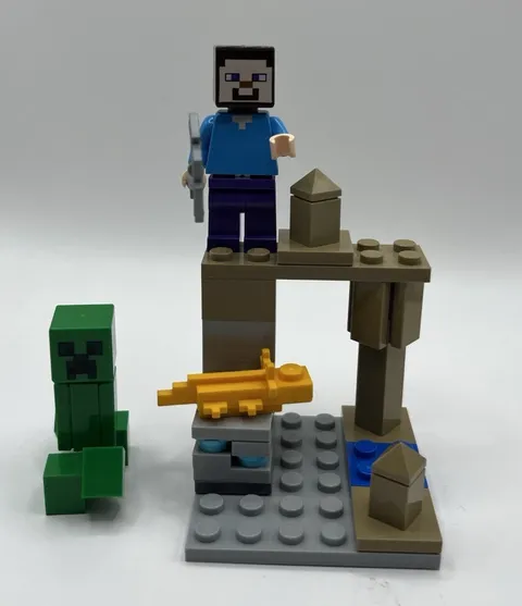 LEGO #30647 MINECRAFT - The Dripstone Cavern Polybag - Complete Set