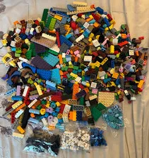 LEGO Bulk Lot 2.5 LBS Mixed Parts/Pieces w/ additional 10 Base Plates 10" x 10"