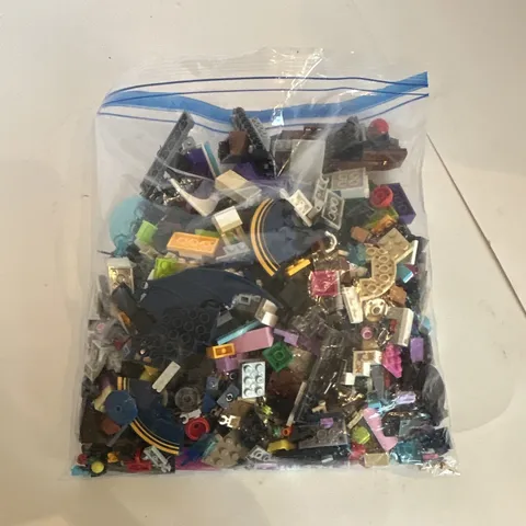 LEGO Bulk Lot Mixed Parts & Pieces Multicolor Plastic Bag Age 4+ Buildings