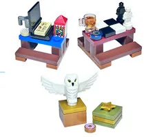 NEW Lego Harry Potter Table with Book & Food, Table with Chess, Hedwig and Prese