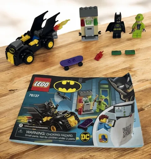 LEGO Super Heroes Batman vs The Riddler Robbery Set (76137) No Box