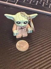 LEGO Grogu Baby Yoda Keychain 854187 Star Wars Mandalorian & Grogu Disney toy