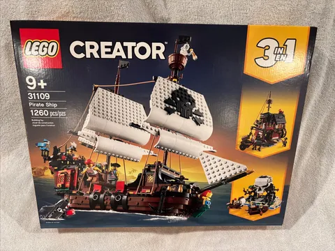 LEGO Creator 3-in-1 Pirate Ship 31109 New In Box!