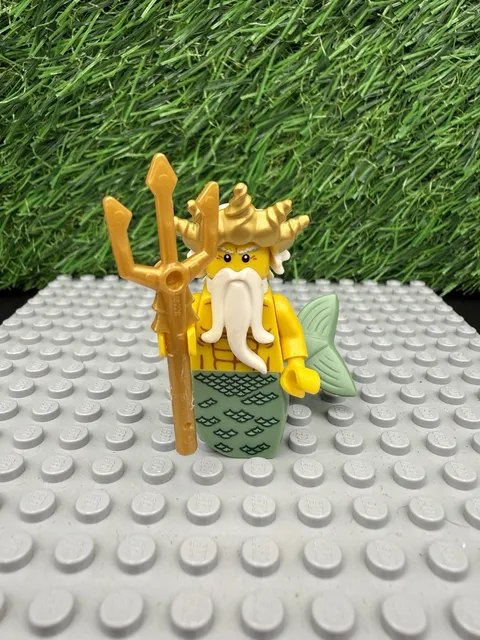 LEGO Ocean King merman Trident minifigure Castle Collectible Series 7 CMF