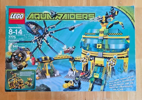Lego 7775 - Aqua Raider Aquabase Invasion - New, Sealed - Retired