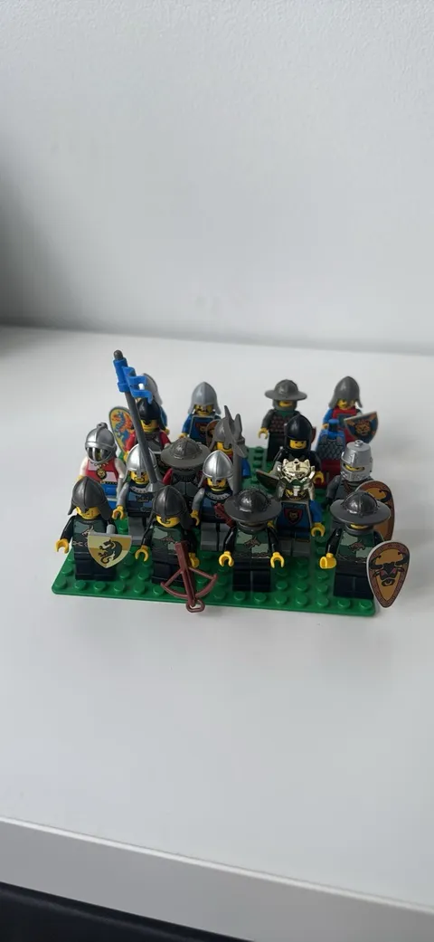 LEGO Fantasy Castle - Minifigure Bulk Lot - Dragon Knights, Fright, Kingdom