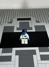 LEGO Star Wars Grand Admiral Thrawn Minifigure SW0811 Great Shape!!
