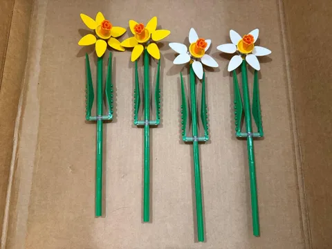 LEGO Botanicals 40747 Daffodils Complete 4 Flowers Yellow White No Box Manual
