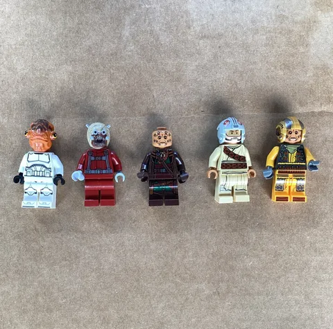 LEGO Star Wars Minifigure Lot of 5 Includes Admiral Ackbar Polybag 4+