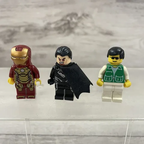 Lego Mini Figurine Lot 3 - Ironman, General Zod, Unknown Male Marvel